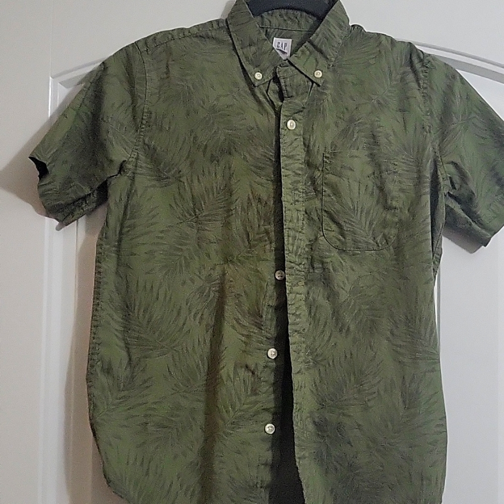 Gap Boy's size Large 10, Green with fern print
